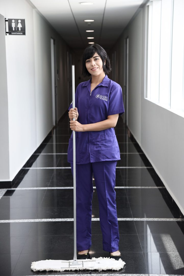 Banner del anuncio de la vacante: 81 26 20 · viava®
